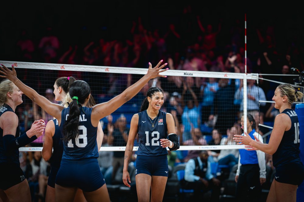 Grit and Glory: U.S. Women’s Volleyball Team Survive Five Match Points to Defeat Canada in VNL Thriller